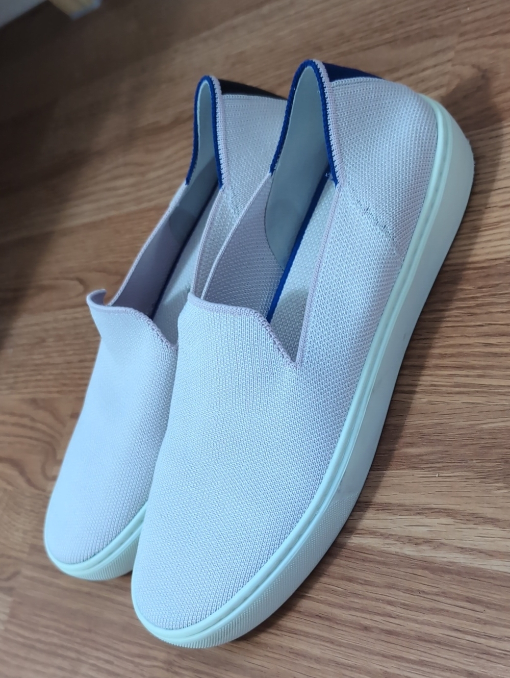 Rothys Light Purple Washable Slip On Sneakers 8.5 🩷